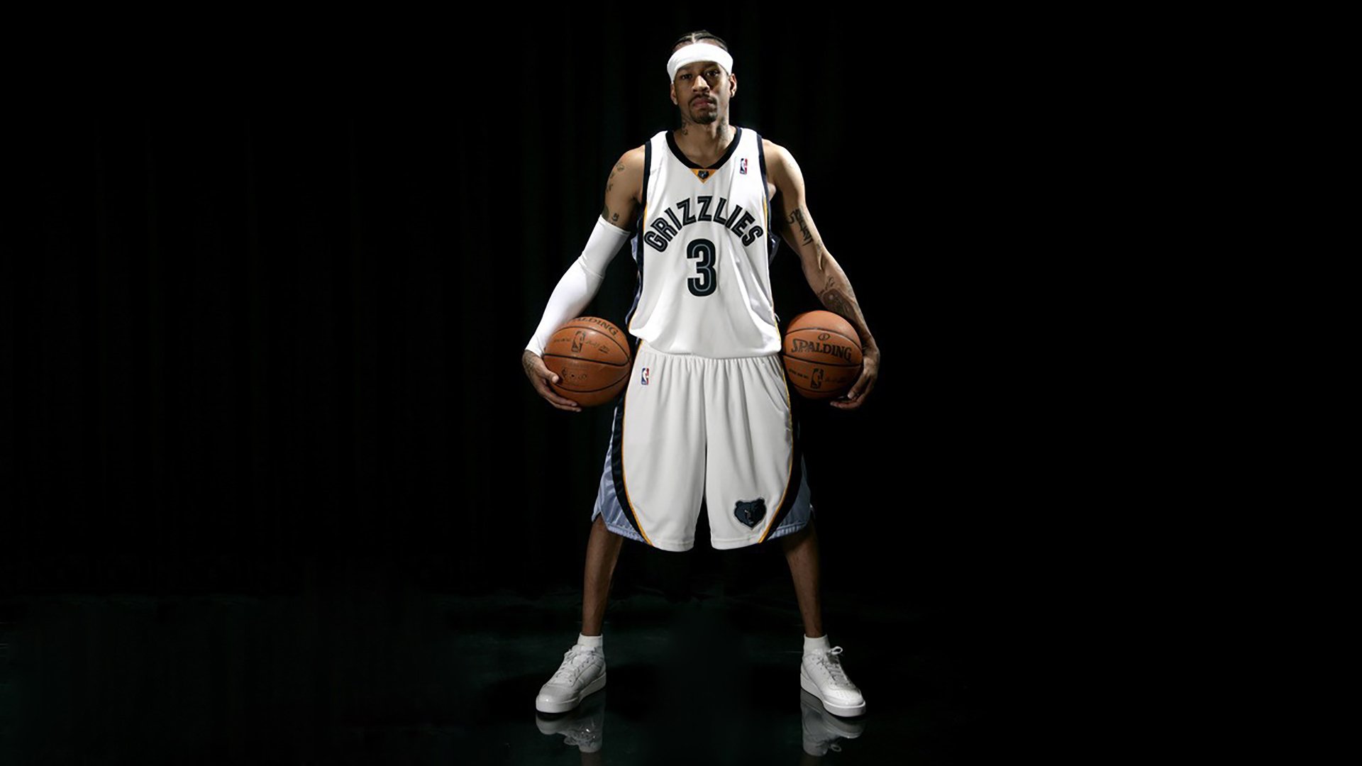 开云平台-希腊神话的暗影里,站着一位真正的大场面先生